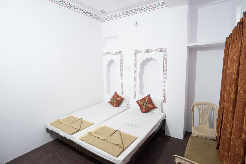 Devi Vilas Guest House Udaipur Exterior photo